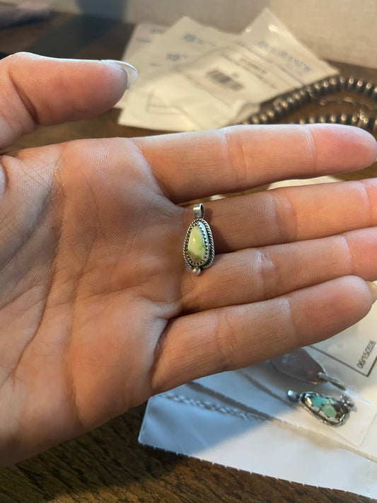 Palomino Dainty necklace